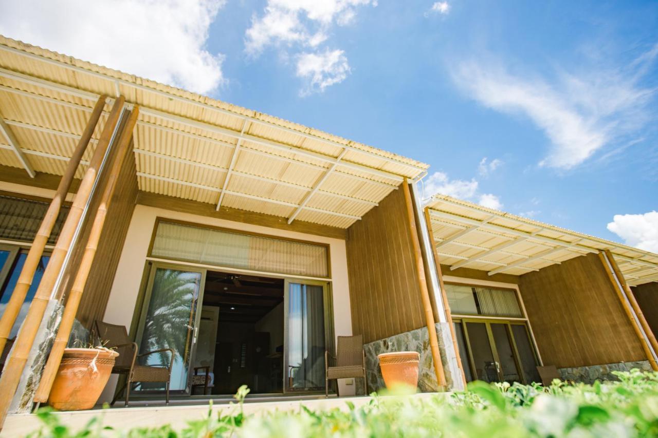 The Park - Silang Hotel Exterior photo